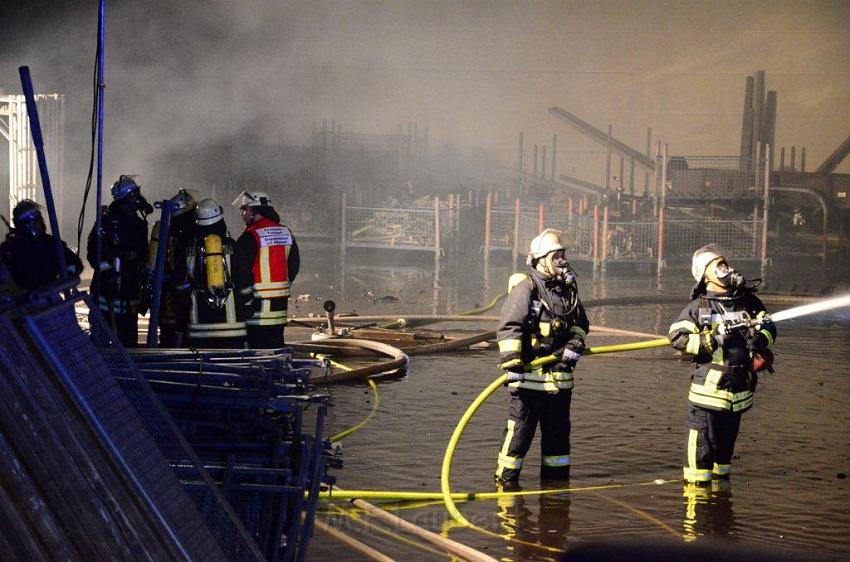 Feuer Lagerhalle Troisdorf Friedrich Wilhelm Huette P15.jpg